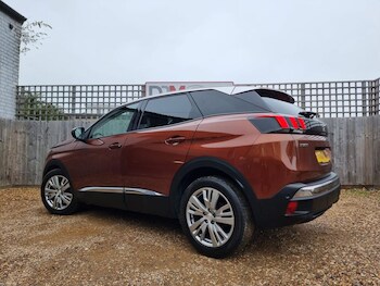 Used Peugeot 3008 2017 for sale - 76210858: Photo