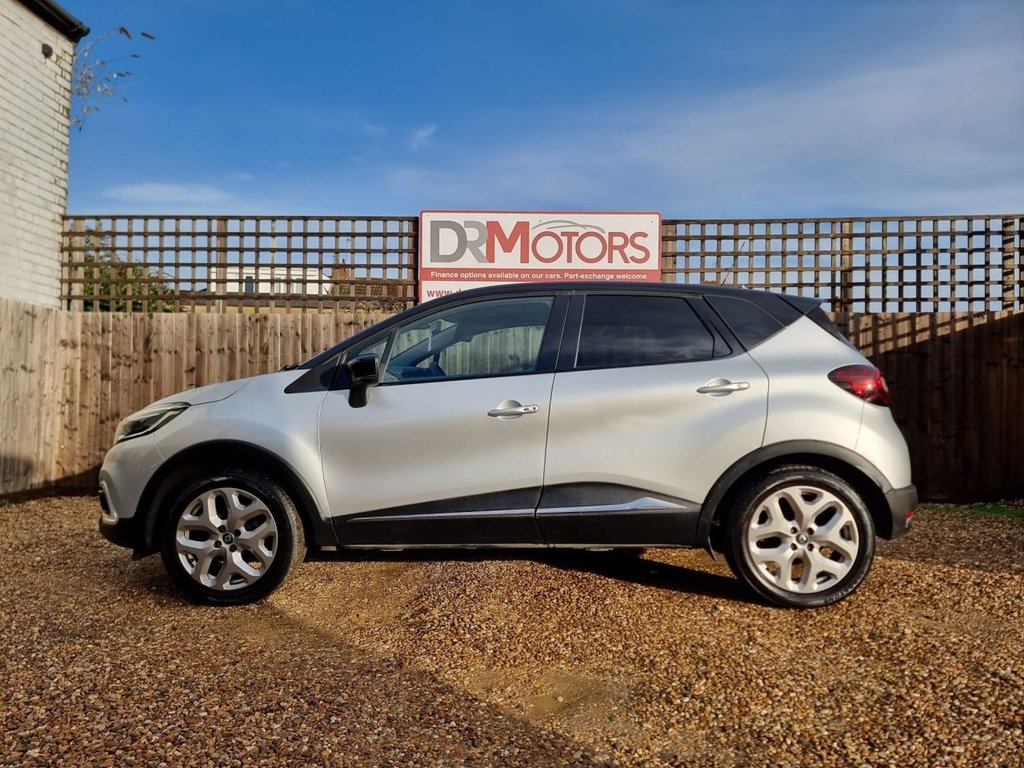 Used Renault Captur 2017 for sale - 76840903: Photo 8