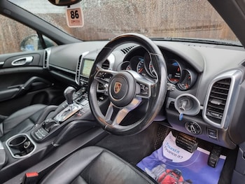 Used Porsche Cayenne 2016 for sale - 76509979: Photo