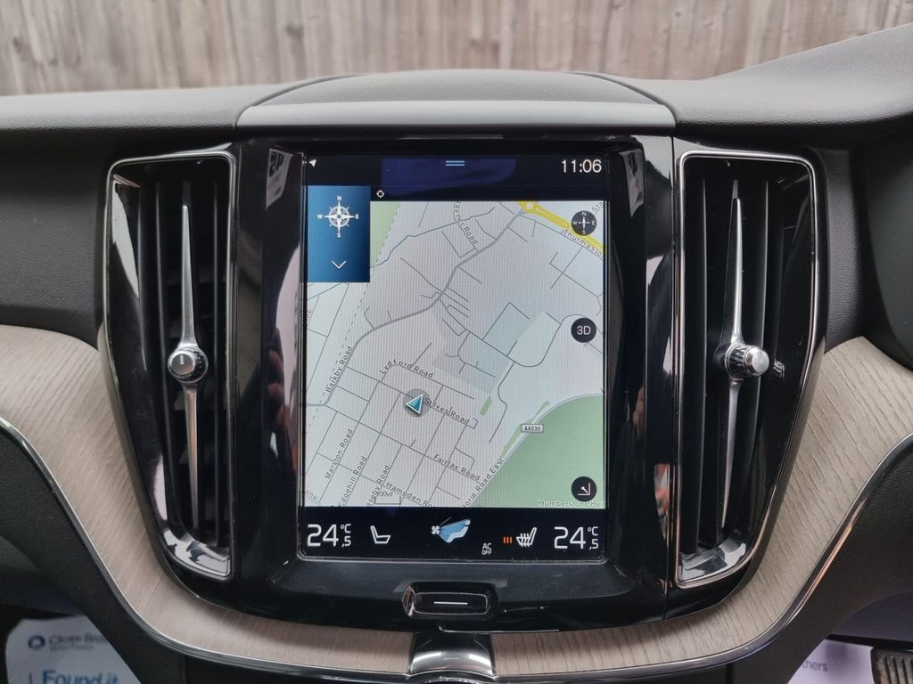 Used Volvo XC60 2017 for sale - 75942966: Photo 3