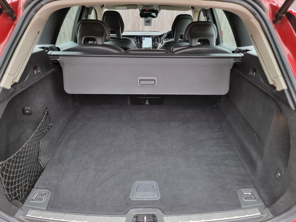 Used Volvo XC60 2017 for sale - 75942966: Photo 40