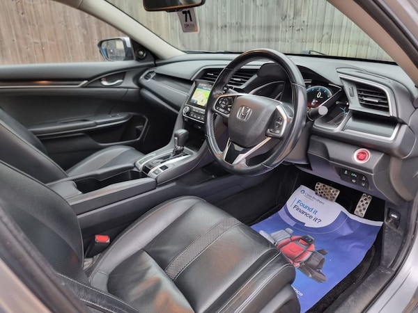 Used Honda Civic 2020 for sale - 76280043: Photo 27