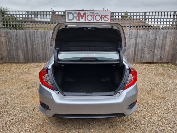 Used Honda Civic 2020 for sale - 76280043: Photo 39