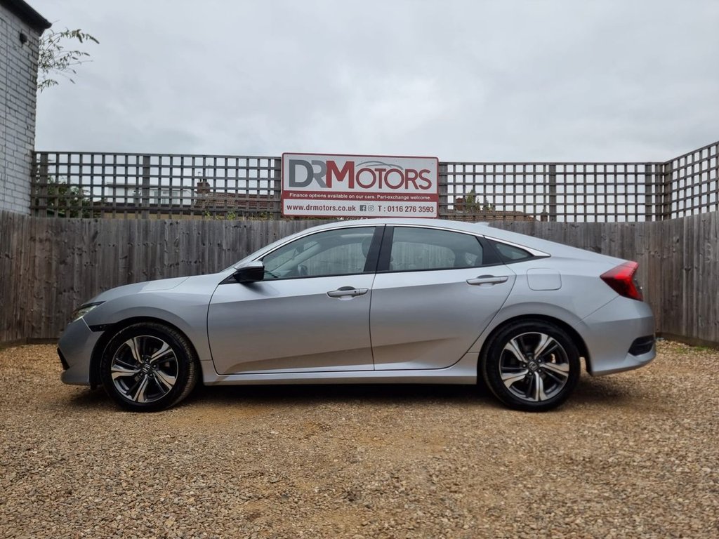 Used Honda Civic 2020 for sale - 76280043: Photo 4