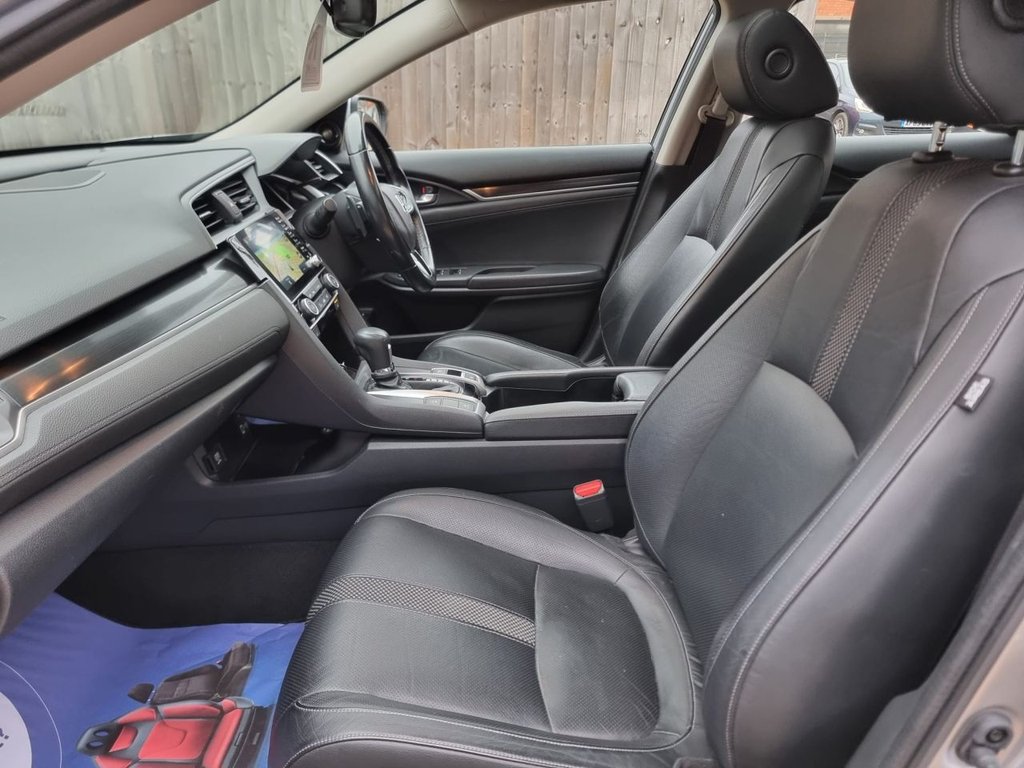 Used Honda Civic 2020 for sale - 76280043: Photo 45