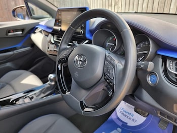 Used Toyota C-HR 2020 for sale - 78632273: Photo