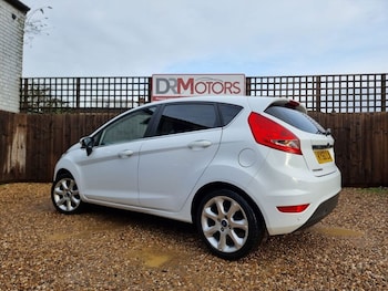 Used Ford Fiesta 2010 for sale - 77027487: Photo