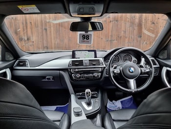 Used BMW 3 Series 2018 for sale - 76119082: Photo