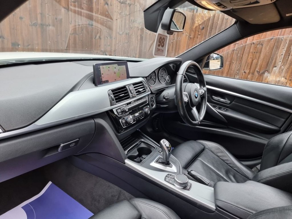 Used BMW 3 Series 2018 for sale - 76119082: Photo 32