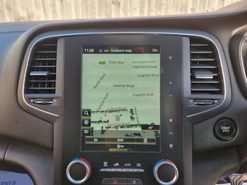 Used Renault Megane 2017 for sale - 76546669: Photo