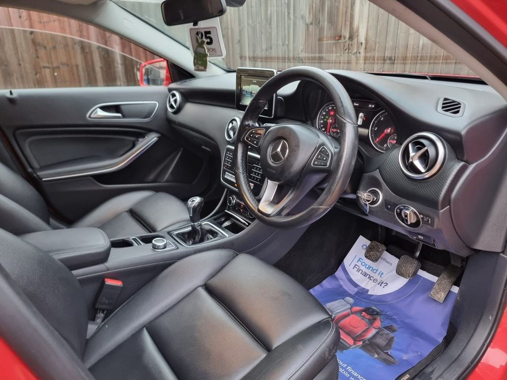 Used Mercedes-Benz A-Class 2017 for sale - 76961981: Photo 2