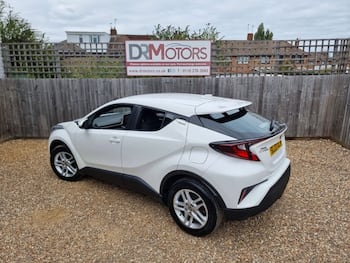 Used Toyota C-HR 2023 for sale - 79709055: Photo