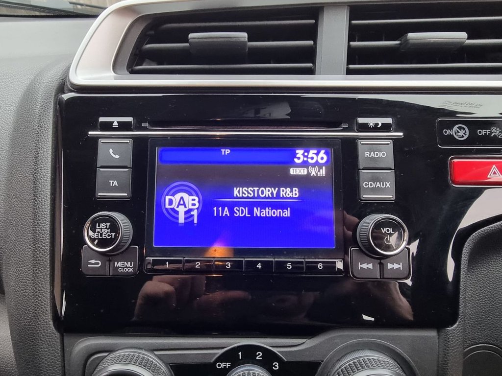 Used Honda Jazz 2015 for sale - 76642446: Photo 3