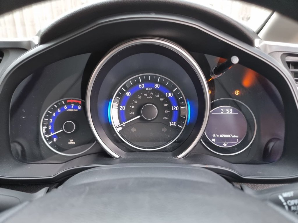 Used Honda Jazz 2015 for sale - 76642446: Photo 32