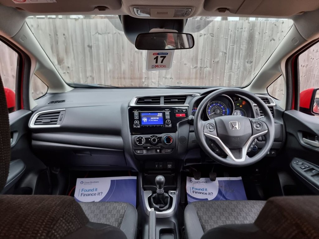 Used Honda Jazz 2015 for sale - 76642446: Photo 5