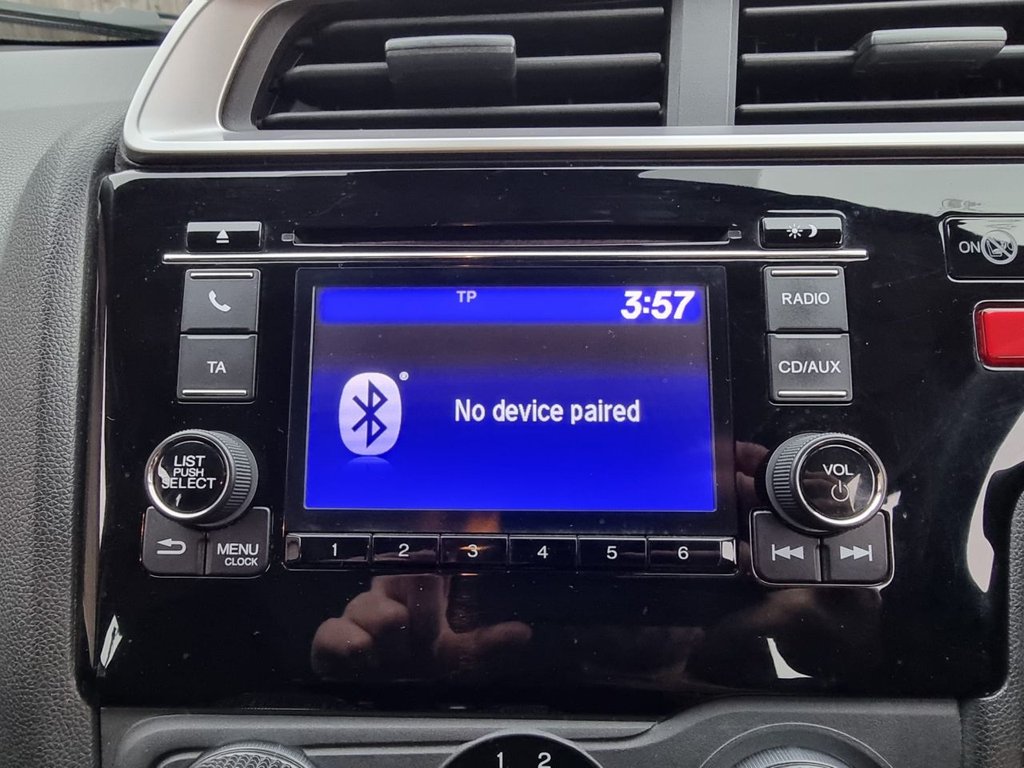 Used Honda Jazz 2015 for sale - 76642446: Photo 6