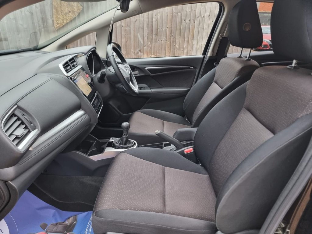 Used Honda Jazz 2017 for sale - 76883672: Photo 30