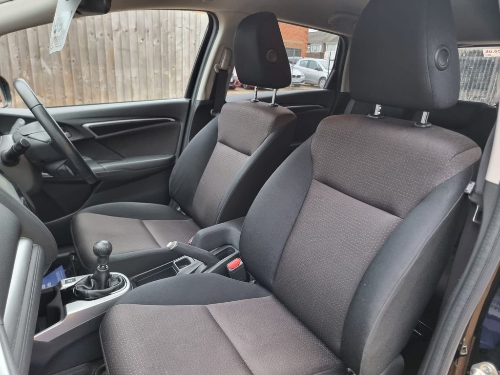 Used Honda Jazz 2017 for sale - 76883672: Photo 40