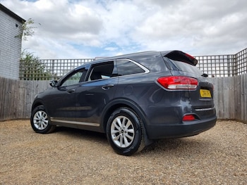 Used Kia Sorento 2016 for sale - 78582736: Photo