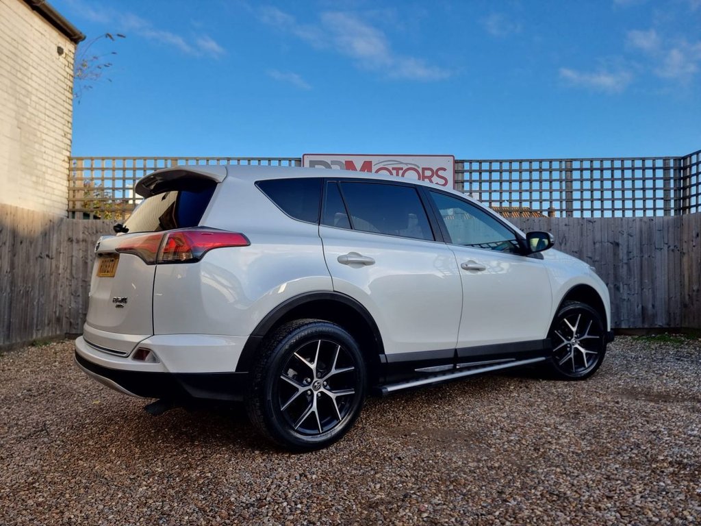 Used Toyota RAV4 2016 for sale - 76495940: Photo 37