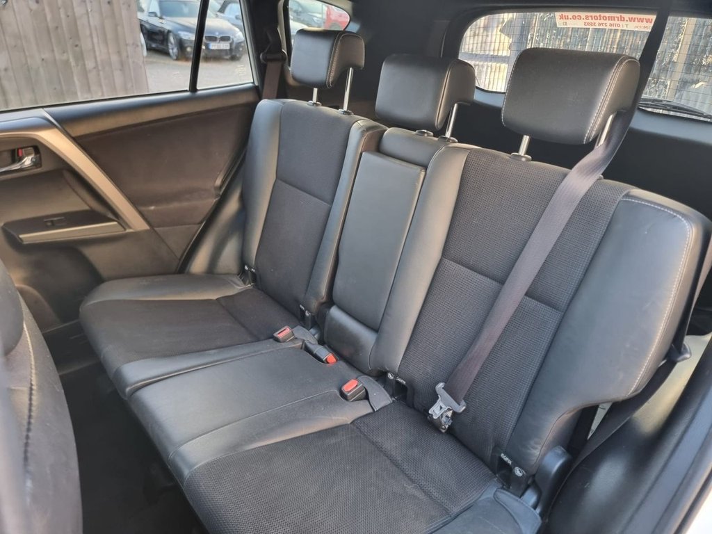 Used Toyota RAV4 2016 for sale - 76495940: Photo 43