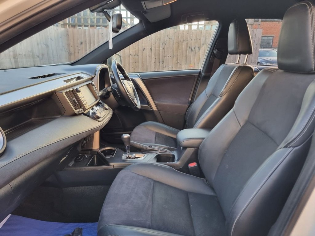 Used Toyota RAV4 2016 for sale - 76495940: Photo 45