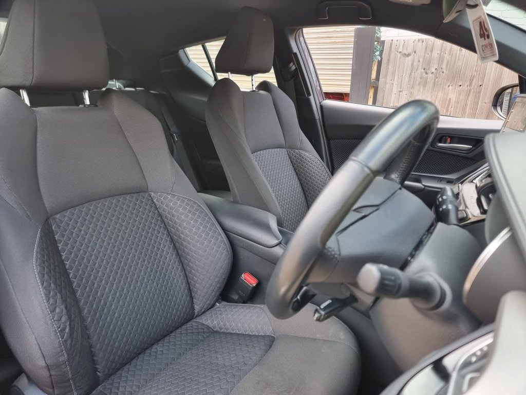 Used Toyota C-HR 2022 for sale - 78069394: Photo 37