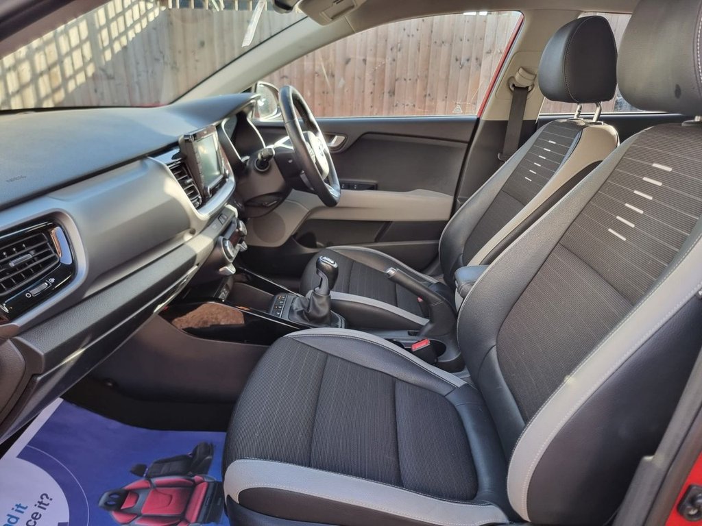 Used Kia Stonic 2018 for sale - 76509981: Photo 28