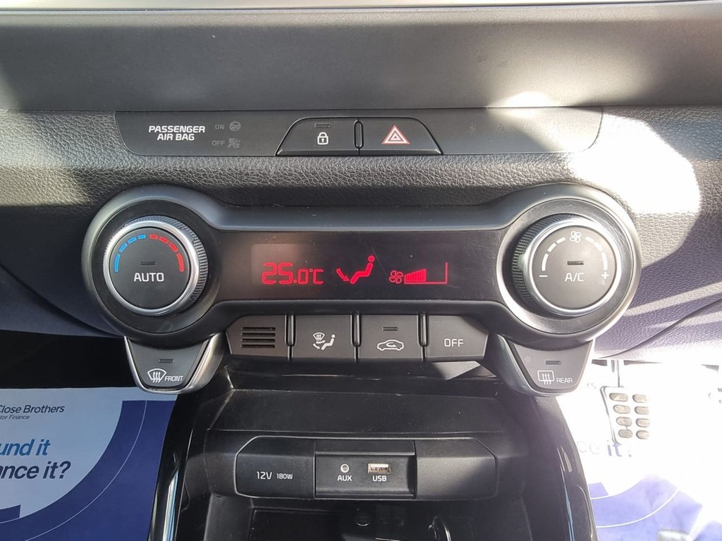 Used Kia Stonic 2018 for sale - 76509981: Photo 36