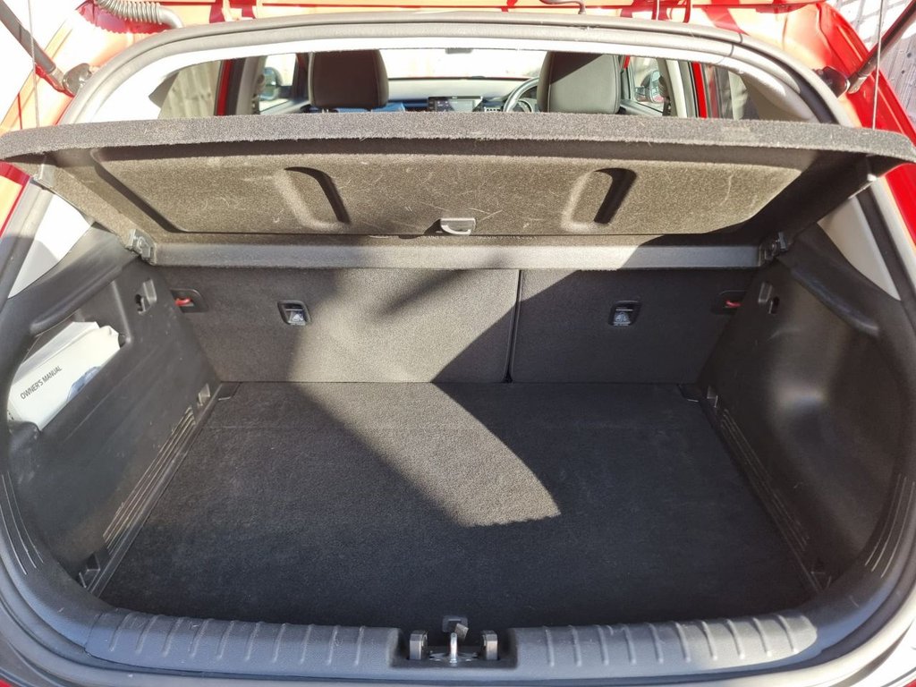 Used Kia Stonic 2018 for sale - 76509981: Photo 41