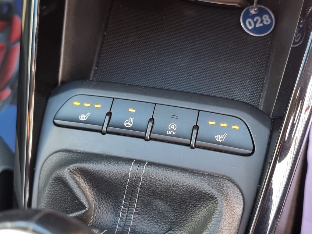 Used Kia Stonic 2018 for sale - 76509981: Photo 8