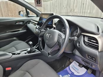 Used Toyota C-HR 2018 for sale - 79506558: Photo