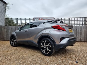 Used Toyota C-HR 2018 for sale - 79506558: Photo