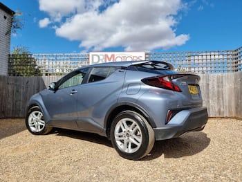 Used Toyota C-HR 2023 for sale - 79022924: Photo