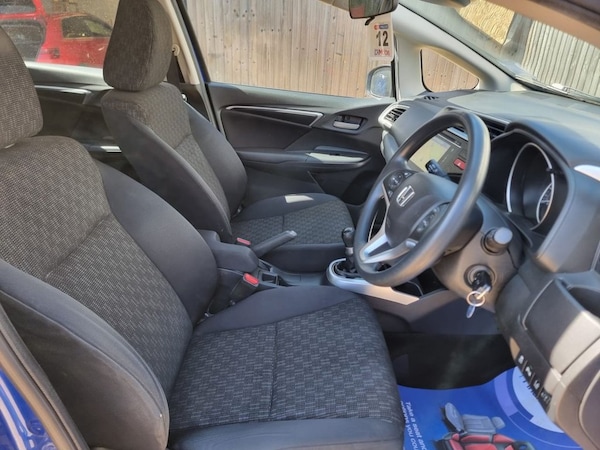 Used Honda Jazz 2017 for sale - 74318719: Photo 35