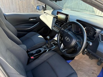 Used Toyota Corolla 2019 for sale - 77821140: Photo