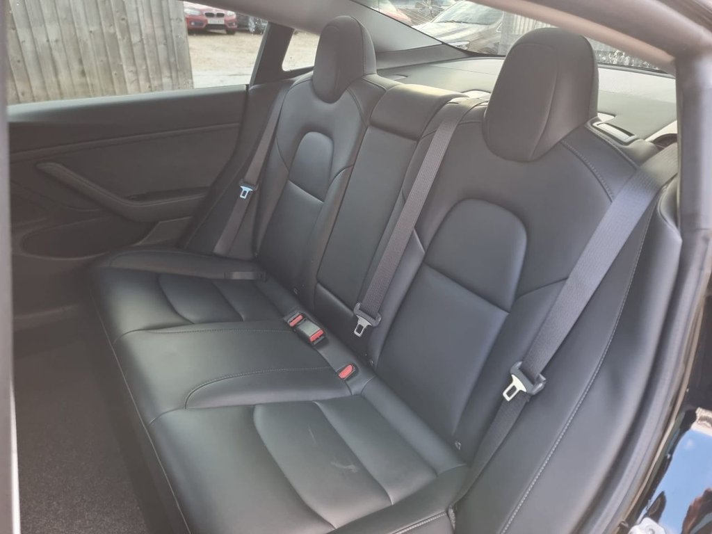 Used Tesla Model 3 2019 for sale - 77161812: Photo 32