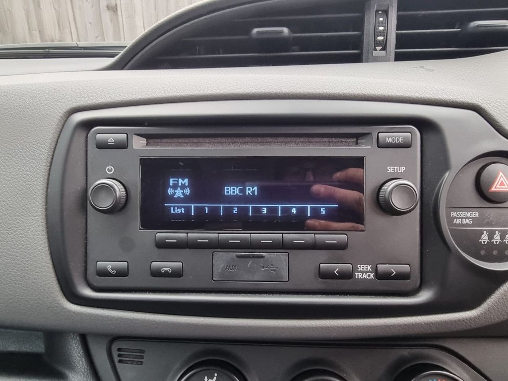 Used Toyota Yaris 2018 for sale - 76711377: Photo 32