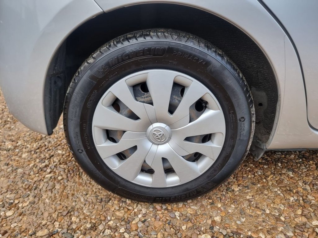 Used Toyota Yaris 2018 for sale - 76711377: Photo 44