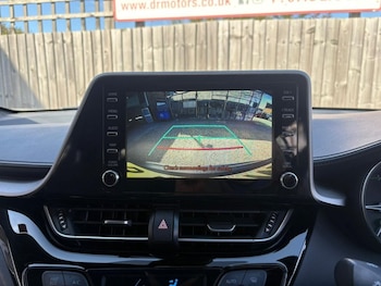 Used Toyota C-HR 2021 for sale - 78200853: Photo