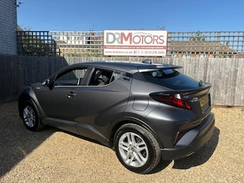 Used Toyota C-HR 2021 for sale - 78200853: Photo