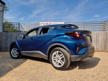 Used Toyota C-HR 2023 for sale - 78315677: Photo