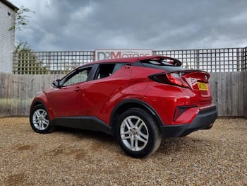 Used Toyota C-HR 2023 for sale - 79493619: Photo