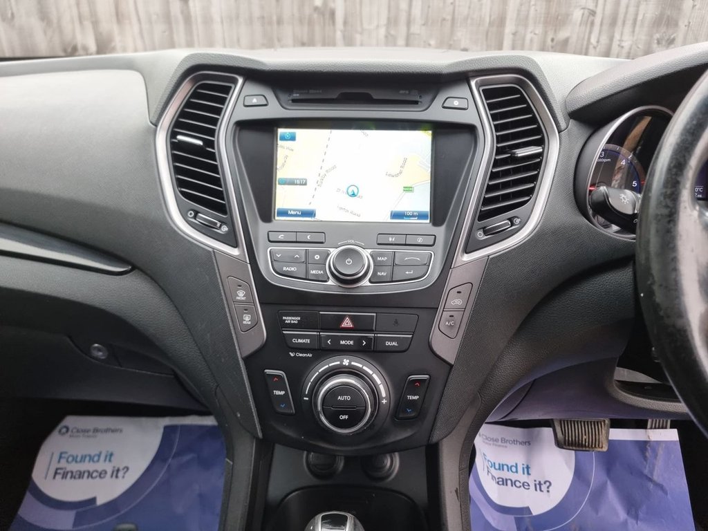 Used Hyundai Santa Fe 2014 for sale - 76172942: Photo 23