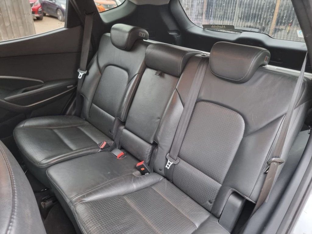 Used Hyundai Santa Fe 2014 for sale - 76172942: Photo 28