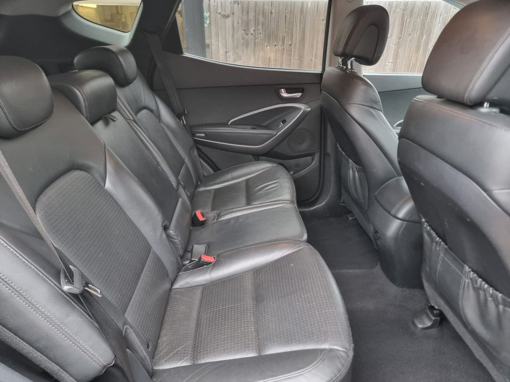 Used Hyundai Santa Fe 2014 for sale - 76172942: Photo 29