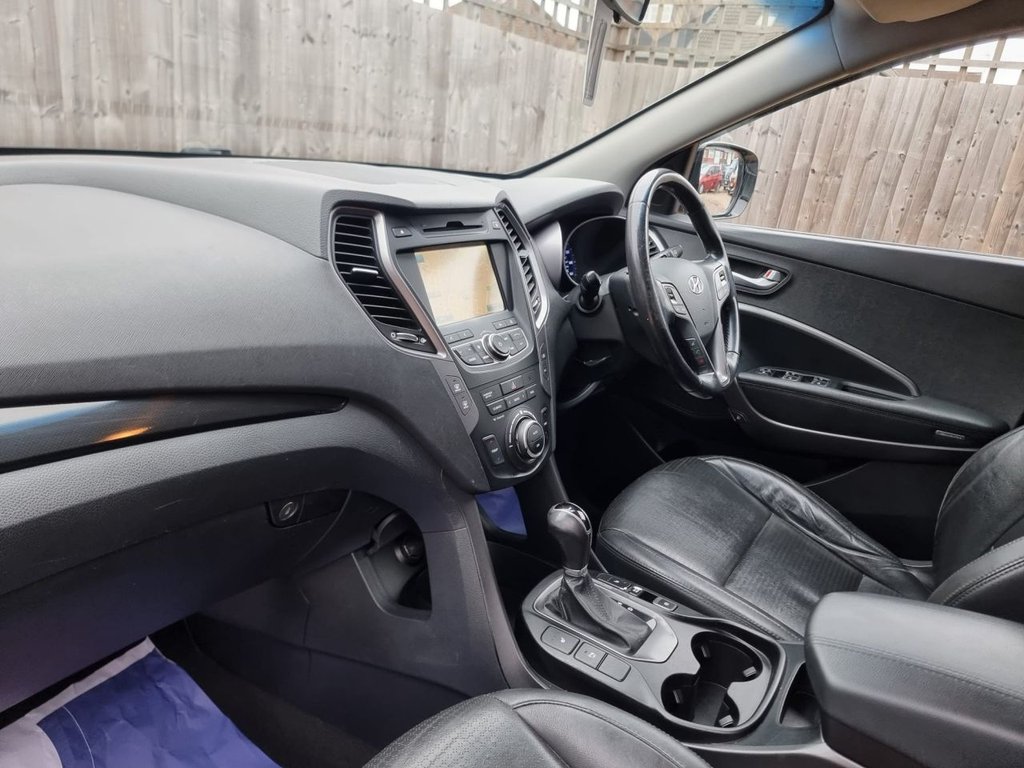 Used Hyundai Santa Fe 2014 for sale - 76172942: Photo 31