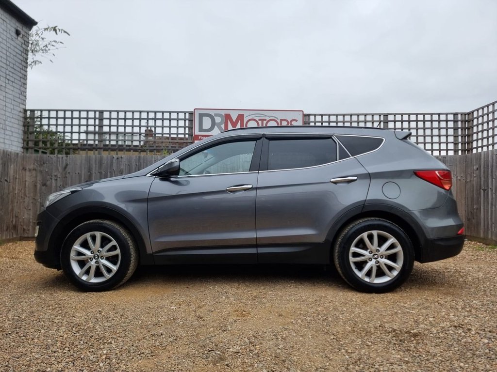 Used Hyundai Santa Fe 2014 for sale - 76172942: Photo 46