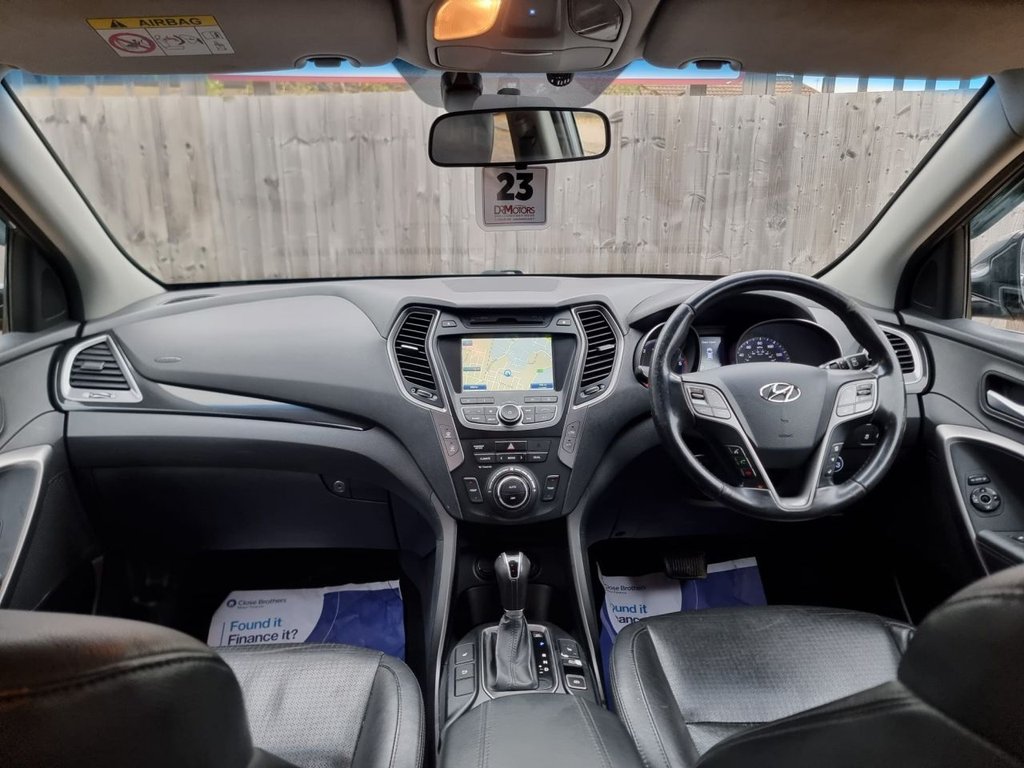 Used Hyundai Santa Fe 2014 for sale - 76172942: Photo 6