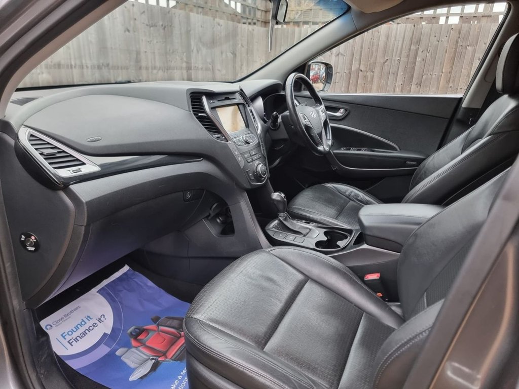 Used Hyundai Santa Fe 2014 for sale - 76172942: Photo 9